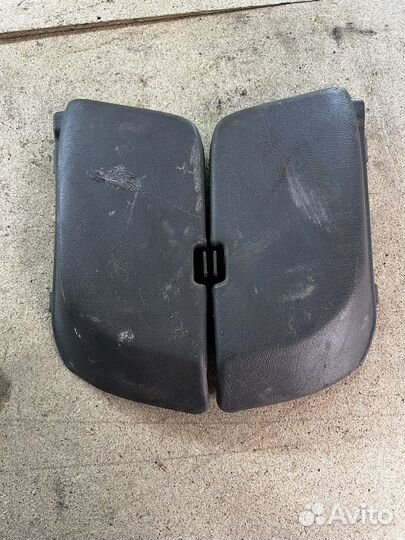 Заглушки задних фонарей с салона vovlo s70