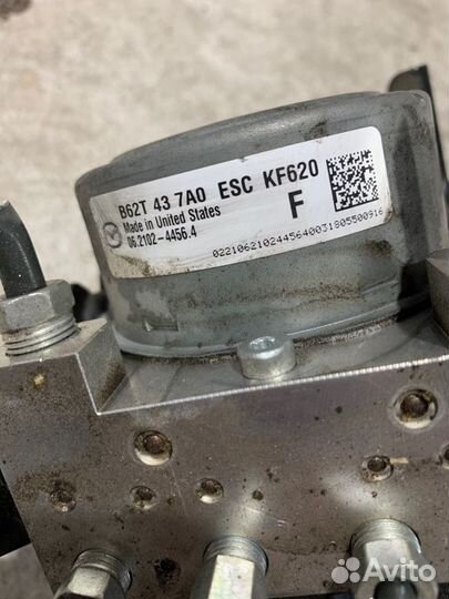 Блок управления тормозами/насос ABS Mazda Mazda3