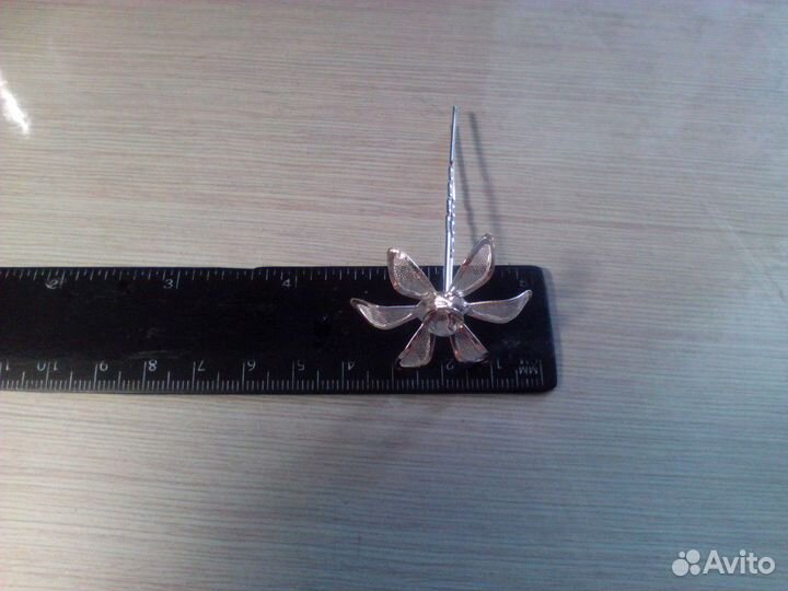 Шпилька декоротивная