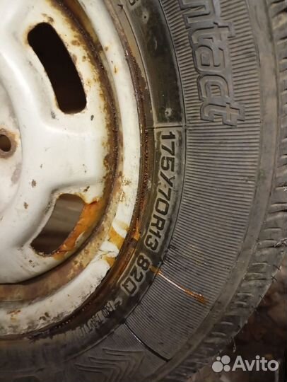 Продам 2 колеса r 13