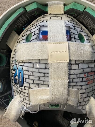 Вратарский шлем Bauer