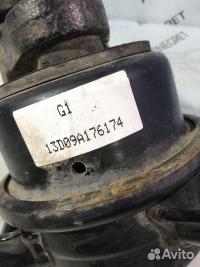 Подушка двигателя правая Kia Sportage 3 SL