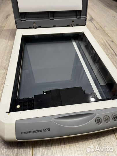 Сканер Epson Perfection 1270