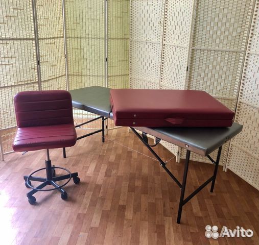 Массажный стол