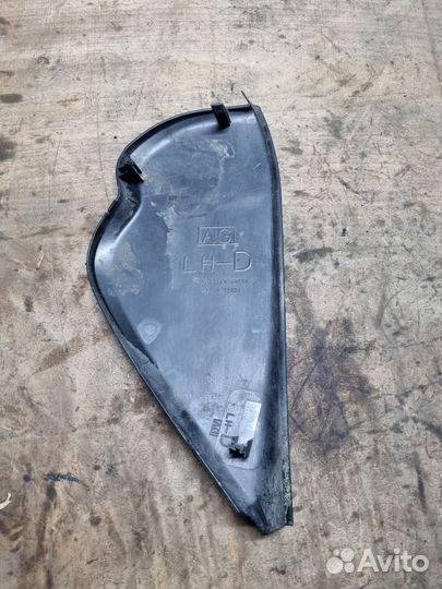 Накладка торпедо левая Subaru Outback BP9