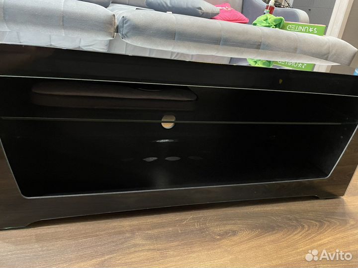 Тумба под телевизор