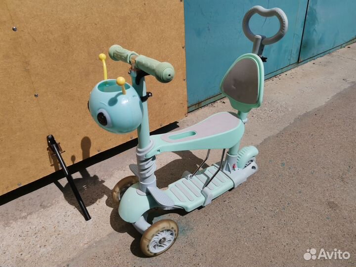 Самокат детский трехколесный с сиденьем