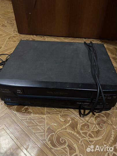 DVD плеер и видео магнитофон