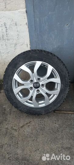 Goodyear Ultragrip 600 205/55 R16