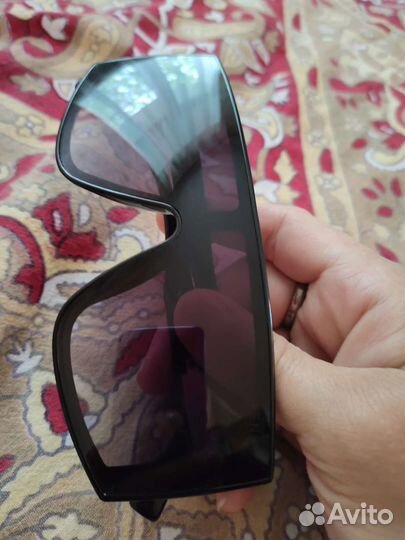 Солнцезащитные очки женские брендовые fendi