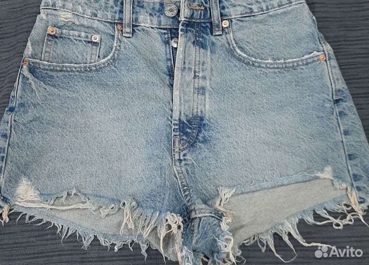Джинсовые шорты zara 36