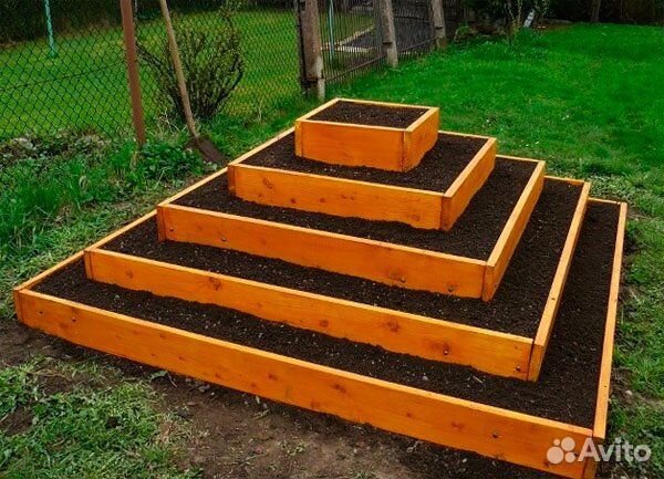 Грядка/клумба пирамида