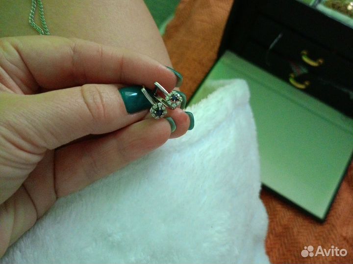 Серебряные серьги, кулон