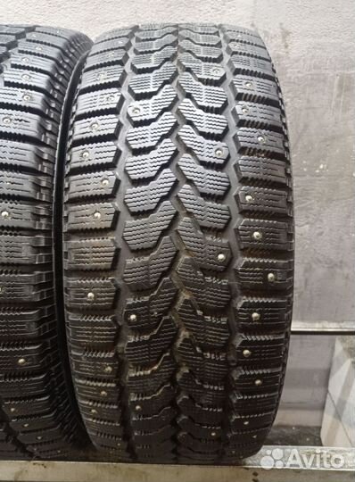 Yokohama Ice Guard F700S 215/60 R16 100Z