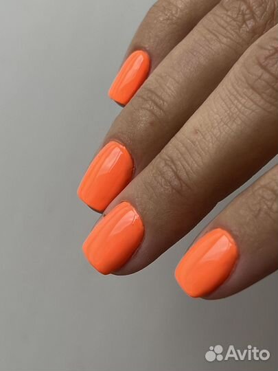 Начинающий мастер маникюра