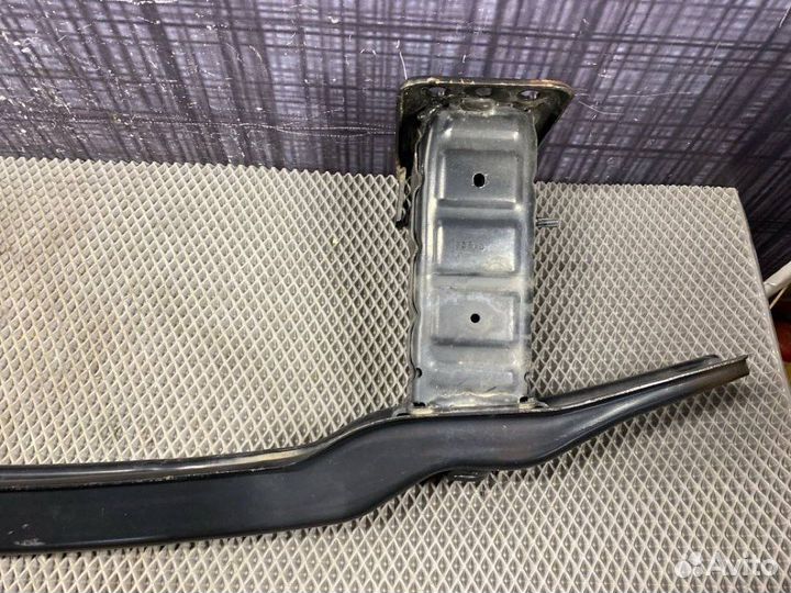 Усилитель бампера передний Bmw X5 E70 N62 2007