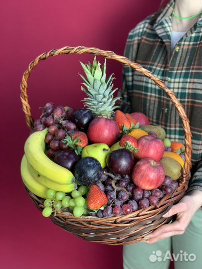 Фруктовые букеты и корзины ко дню учителя