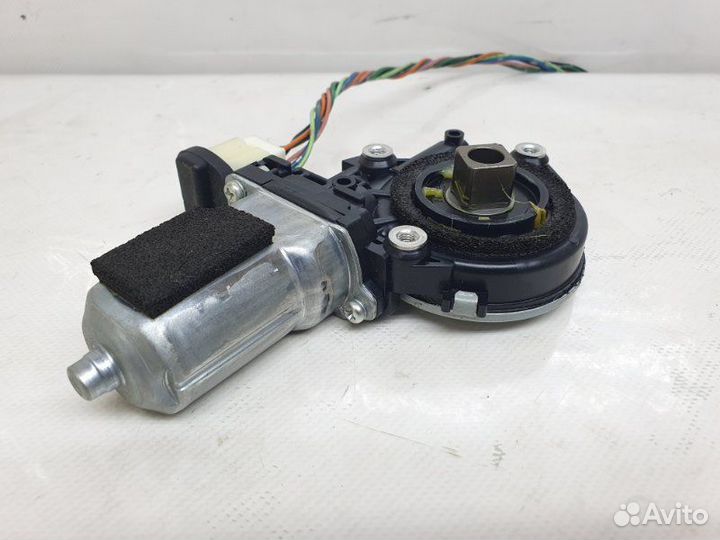 Мотор стеклоподъемника передний правый Infiniti