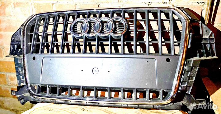 Решетка радиатора audi q3