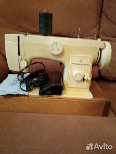 Швейная машинка Чайка 132мбронь