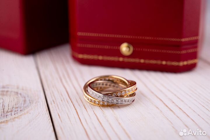 Кольцо Cartier Trinity de Ring B4075100