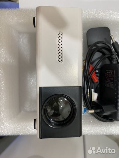 Мини проектор