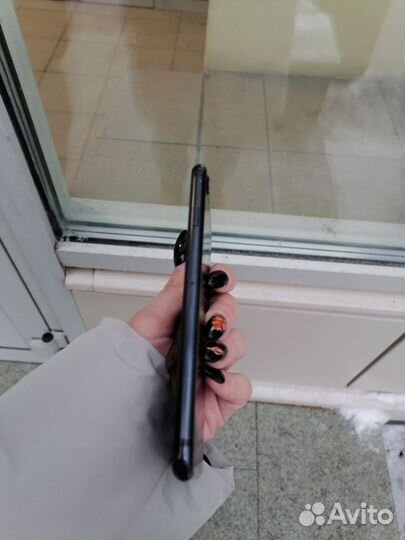 Мобильные телефоны