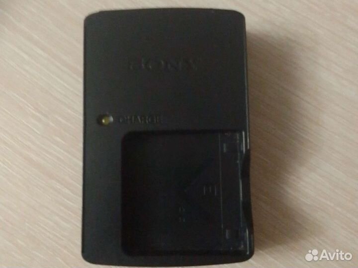 Зарядка дшя аккамуляторов камер sony