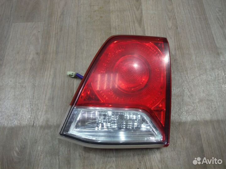 Фонарь правый внутренний №27 Toyota LC 200 2014