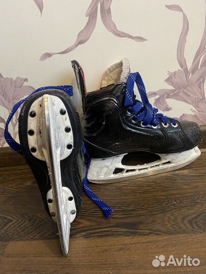Хоккейные коньки bauer vapor 1x