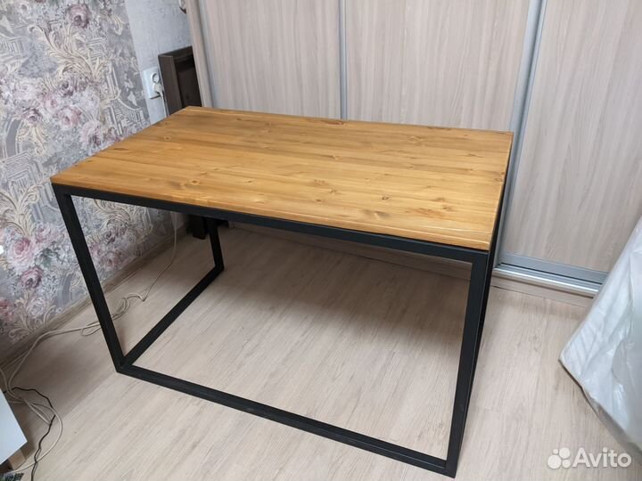 Компьютерный стол лофт