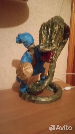 Светильник настольный