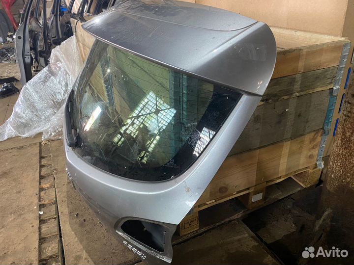 Крышка багажника Mazda 3 BL 5D хэтчбек серая