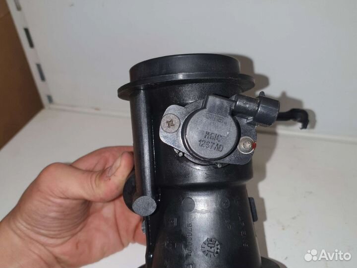 Заслонка дроссельная рено логан лада ларгус 8v