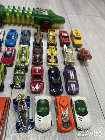 Машинки хот вилс hot wheels и крокодил