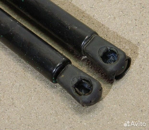 Амортизатор багажника Skoda Felicia