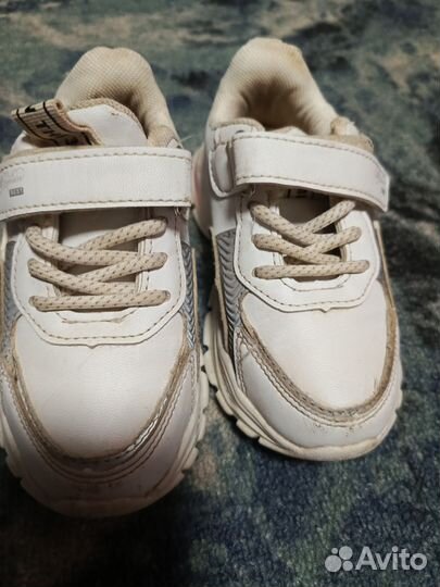 Кроссовки детские