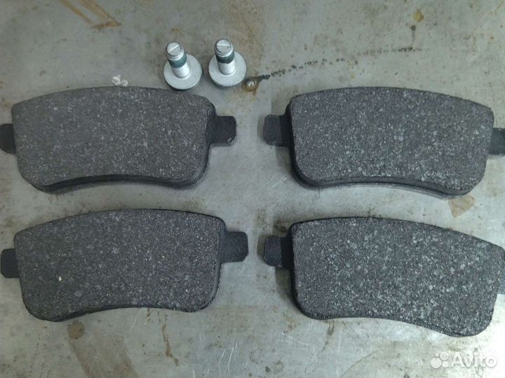 Тормозные колодки Renault