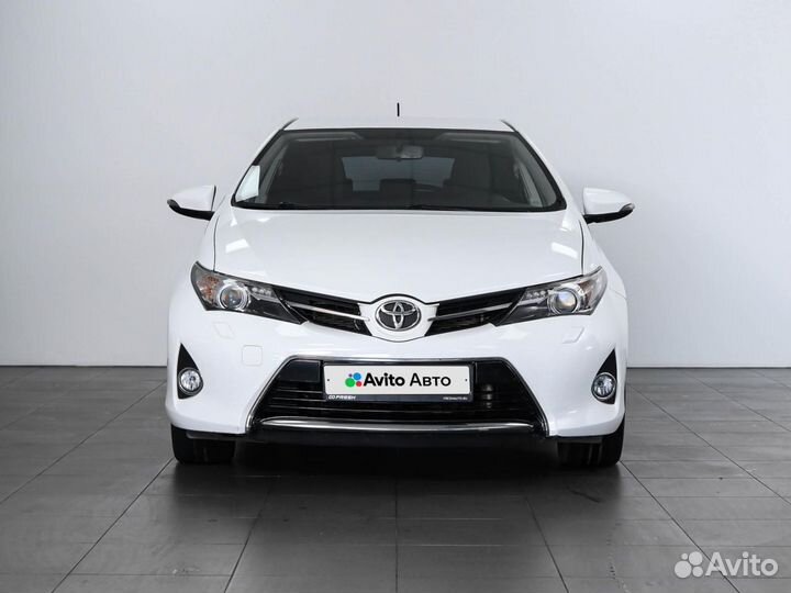 Toyota Auris 1.6 CVT, 2013, 132 690 км