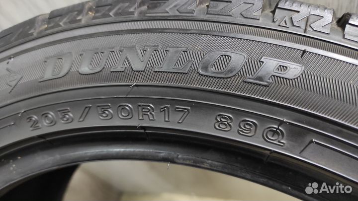 Dunlop Winter Maxx WM02 205/50 R17