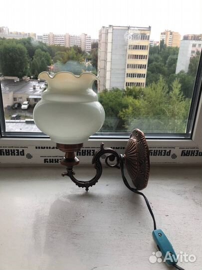 Настенный светильник бра