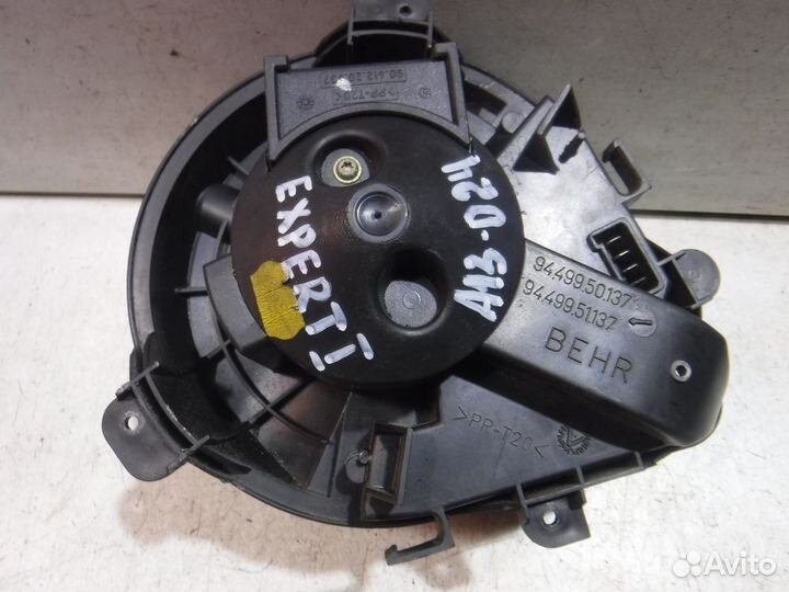 Моторчик отопителя Peugeot Expert I