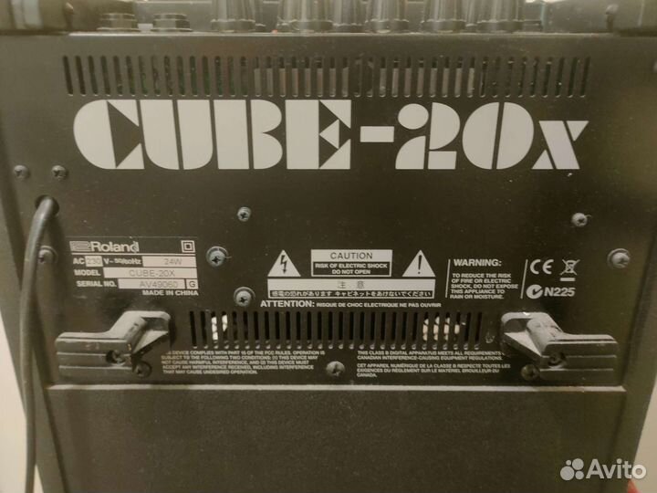 Комбо усилитель Roland Cube