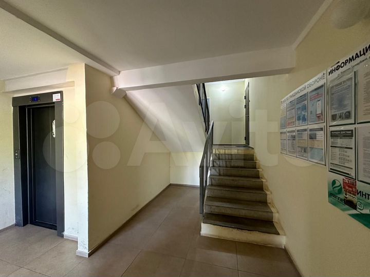 3-к. квартира, 80,4 м², 1/10 эт.