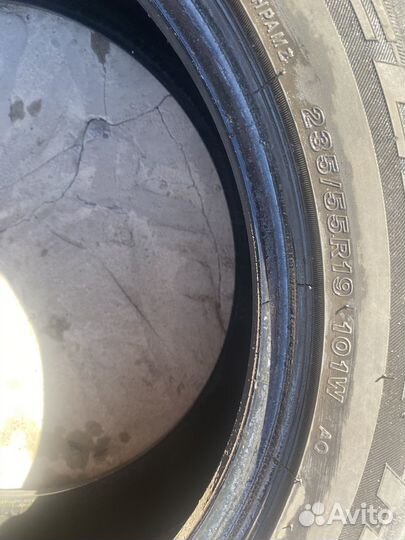 Bridgestone Dueler H/P 235/55 R19