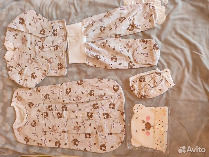 Вещи на новорожденного новые, размер 50- 56