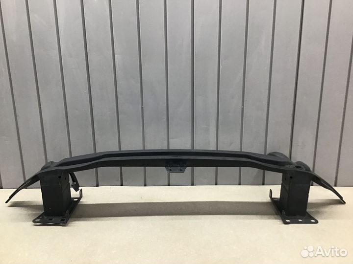 Усилитель переднего бампера VW Tiguan 2017