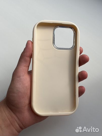 Чехлы на iPhone