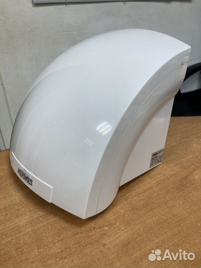 Сушилка для рук Hermes Technics HT-HD105L