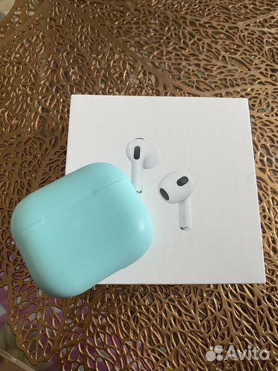 Apple AirPods беспроводные наушники
